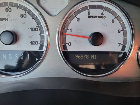 Used 2006 Saturn Relay Level 2 w/ Preferred Pkg FWD image 27
