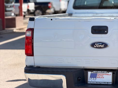 Used 2016 Ford F250 XL w/ Power Equipment Group AWD/4WD image 6