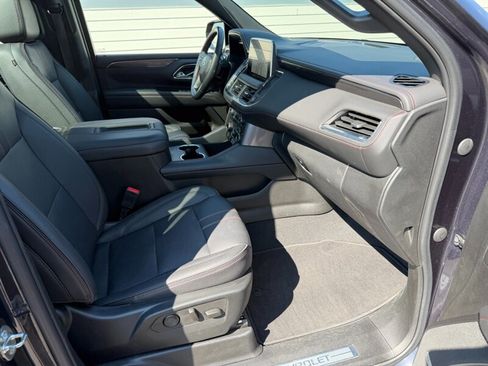 Used 2023 Chevrolet Tahoe RST w/ Luxury Package RWD image 35