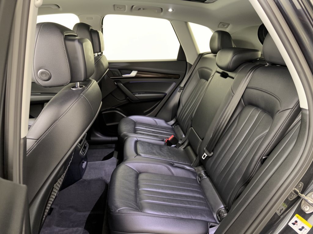 Used 2018 Audi Q5 2.0T Premium Plus w/ Premium Plus Package AWD/4WD image 25