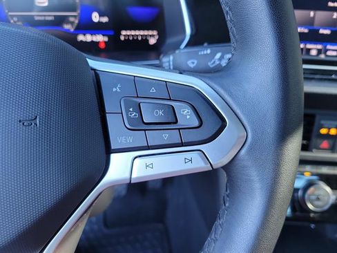 Used 2023 Volkswagen Jetta SE image 15