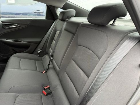 Used 2018 Chevrolet Malibu LT image 7