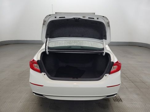 Used 2018 Honda Accord LX image 29