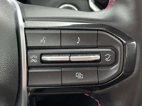 Used 2023 Chevrolet Colorado Z71 w/ Z71 Convenience Package 2 image 22