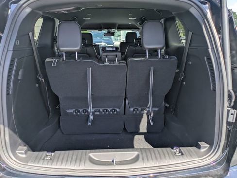 New 2025 Chrysler Pacifica Select image 31