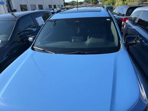 Certified 2025 Honda Pilot TrailSport image 3