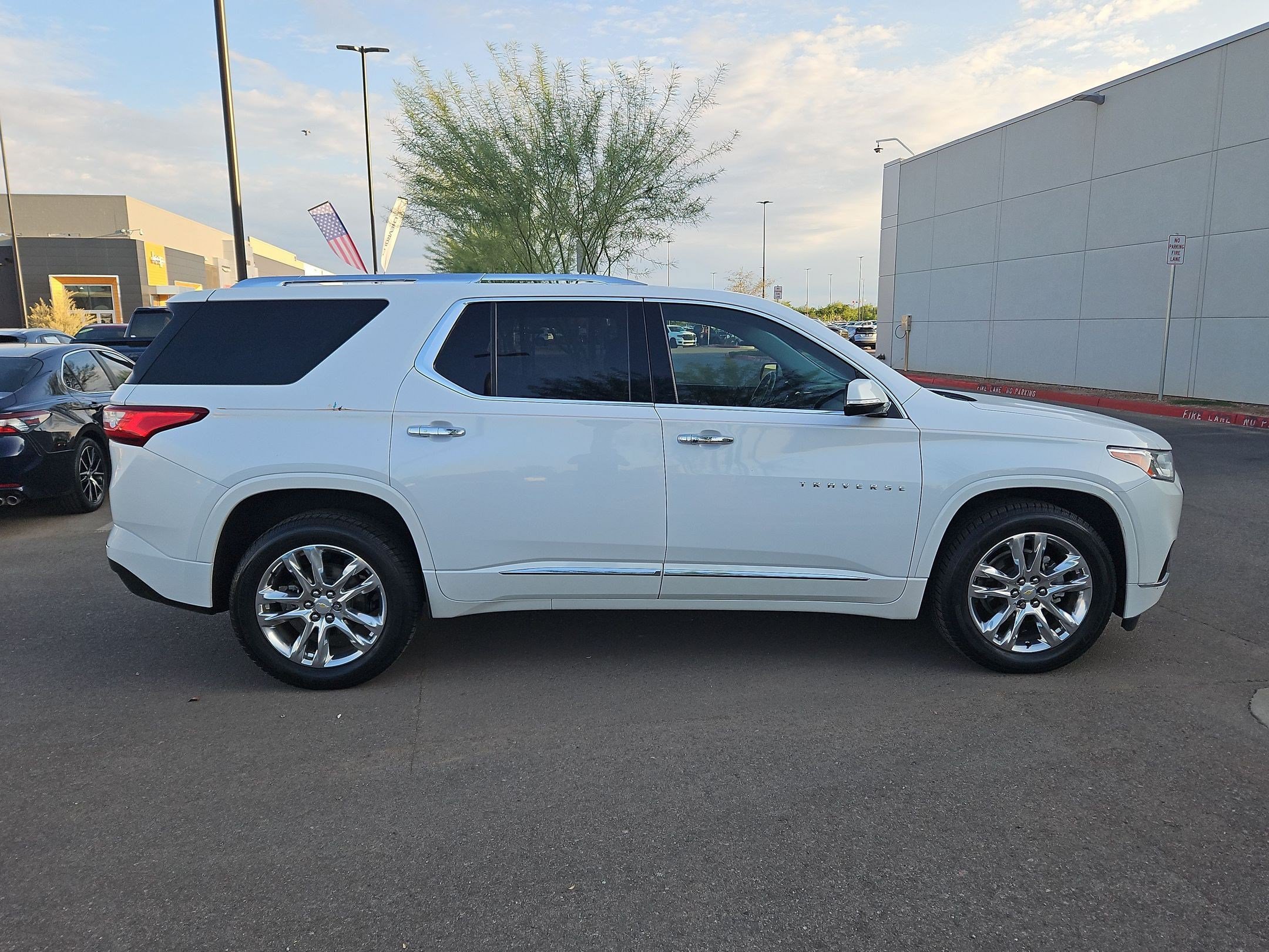 Used 2018 Chevrolet Traverse High Country AWD/4WD image 6
