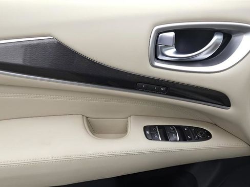 Used 2019 INFINITI QX60 Luxe w/ Essential Package AWD/4WD image 10