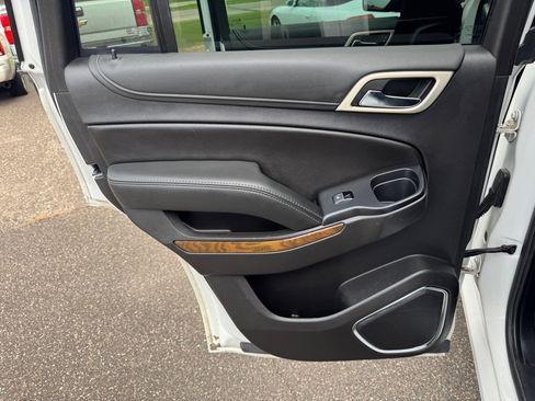 Used 2020 GMC Yukon Denali w/ Denali Ultimate Package image 29