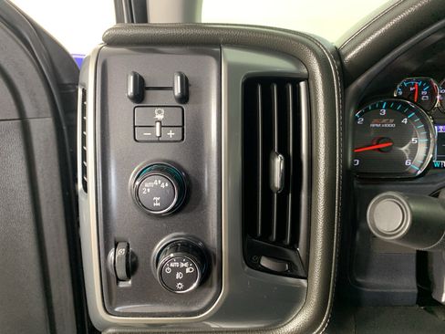Used 2017 Chevrolet Silverado 1500 LTZ Z71 w/ Midnight Edition AWD/4WD image 15