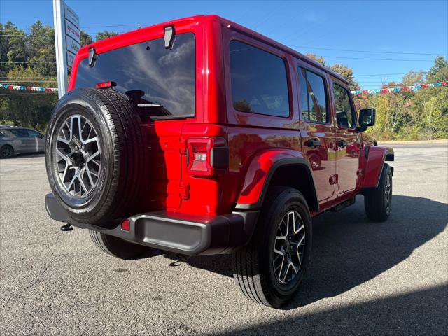 Certified 2026 Jeep Wrangler Unlimited Sahara AWD/4WD image 8