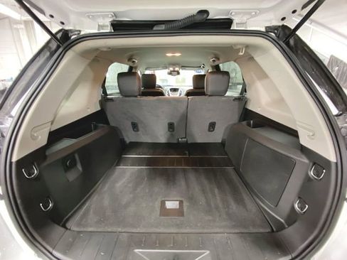 Used 2017 GMC Terrain SLT image 23