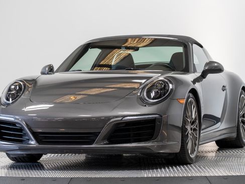 Used 2017 Porsche 911 Targa 4S image 8