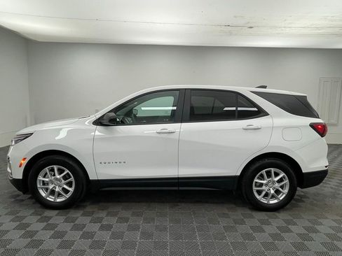 Used 2024 Chevrolet Equinox LS w/ LS Convenience Package FWD image 10