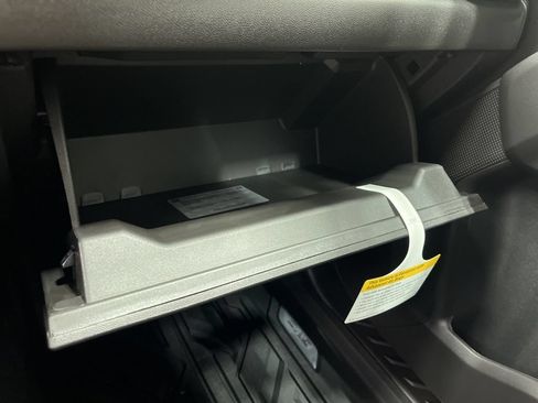 New 2026 GMC Canyon Elevation w/ Convenience Package RWD image 21