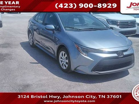 Used 2024 Toyota Corolla LE FWD image 1
