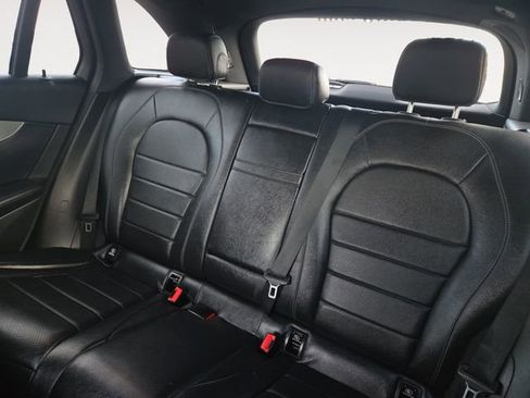 Used 2019 Mercedes-Benz GLC 350e 4MATIC image 13