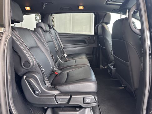 Used 2025 Honda Odyssey Sport-L image 14
