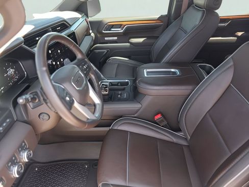 Used 2022 GMC Sierra 1500 Denali w/ Denali Reserve Package AWD/4WD image 12