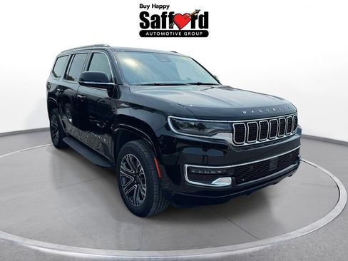 Used 2025 Jeep Wagoneer 4WD w/ Premium Group I image 3