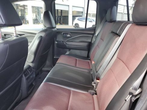 Used 2022 Honda Ridgeline Black Edition image 11
