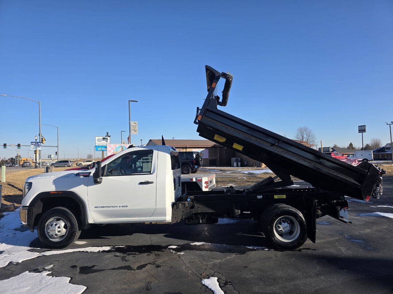 Used 2024 GMC Sierra 3500 Pro w/ Convenience Package AWD/4WD image 15
