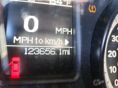 Used 2015 RAM 2500 SLT AWD/4WD image 13