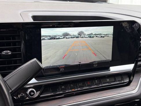 Certified 2022 GMC Sierra 1500 SLT image 11