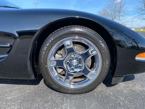 Used 1999 Chevrolet Corvette Convertible w/ Memory Pkg image 46