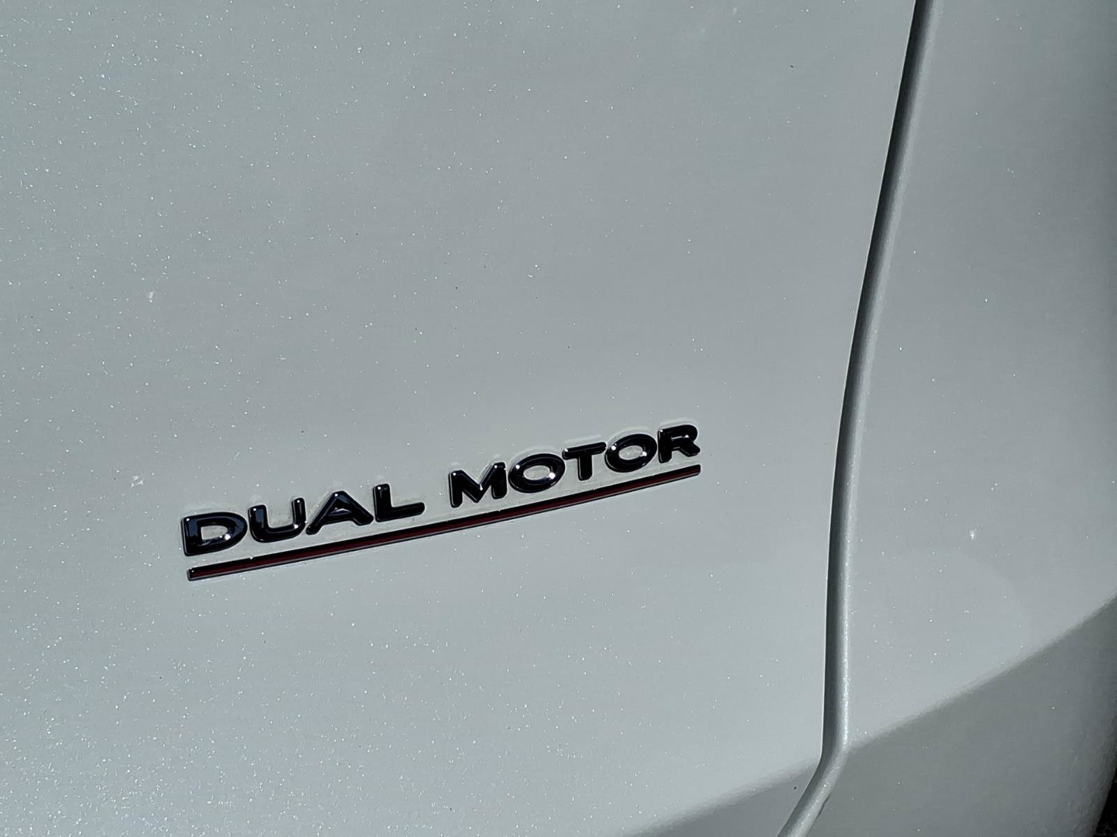 Used 2023 Tesla Model Y Performance AWD/4WD image 11