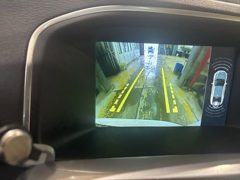 Used 2016 Volvo S60 T5 Inscription Platinum w/ Climate Package image 28