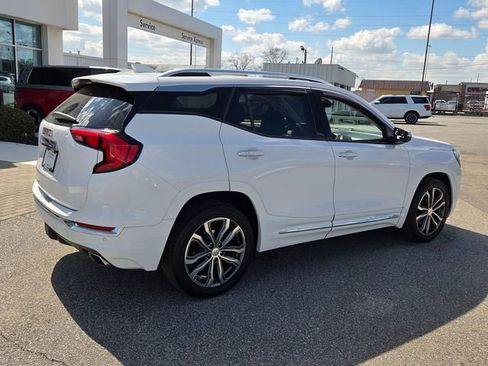 Used 2020 GMC Terrain Denali w/ Denali Premium Package image 13