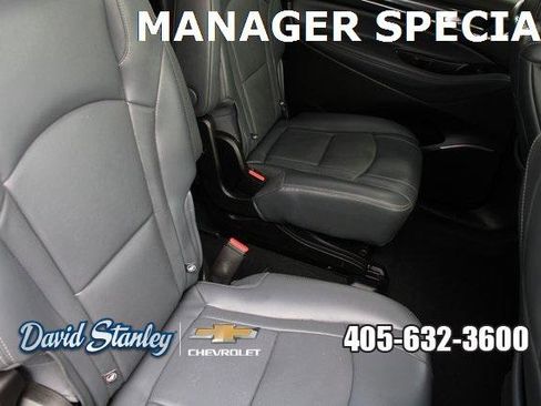 Used 2021 Buick Enclave Premium w/ Sun and Sites Package image 9