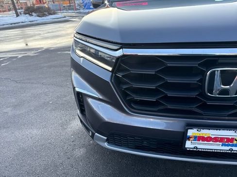 Used 2025 Honda Pilot EX-L image 26