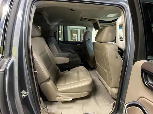 Used 2018 GMC Yukon XL SLT w/ Premium Edition AWD/4WD image 33