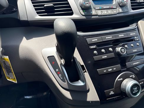 Used 2012 Honda Odyssey EX-L image 18