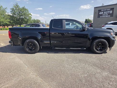 Used 2022 Chevrolet Colorado LT w/ LT Convenience Package RWD image 2