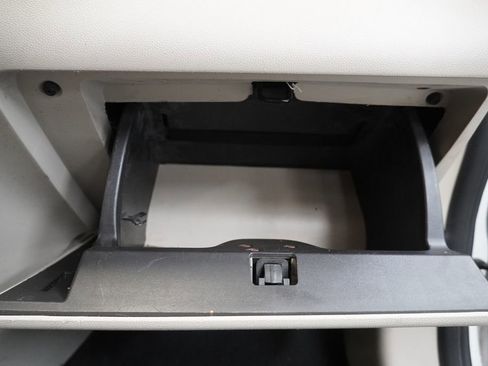 Used 2012 Ford Fiesta S FWD image 32