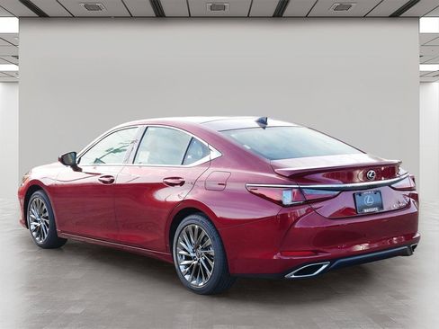 New 2025 Lexus ES 350 Ultra Luxury image 2