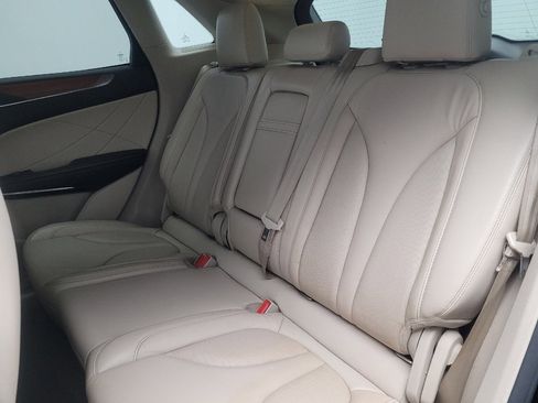 Used 2017 Lincoln MKC Select w/ Select Plus Package image 18