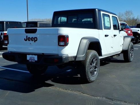 New 2026 Jeep Gladiator Sport image 17