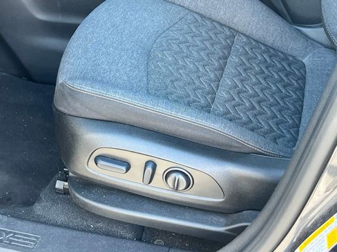 Certified 2023 Chevrolet Equinox LT image 24