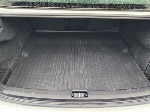 Used 2021 Volvo S60 T6 Momentum w/ Advanced Package image 22