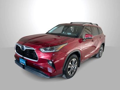 Used 2021 Toyota Highlander XLE