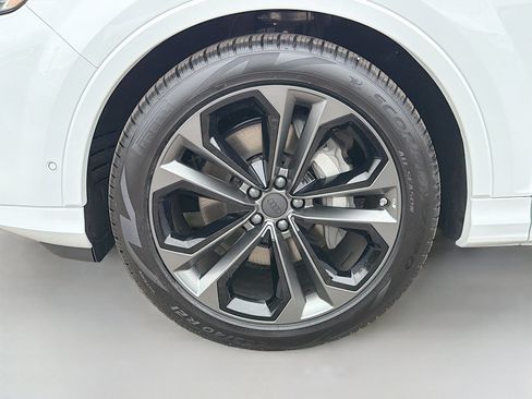 New 2026 Audi Q7 Premium Plus image 41