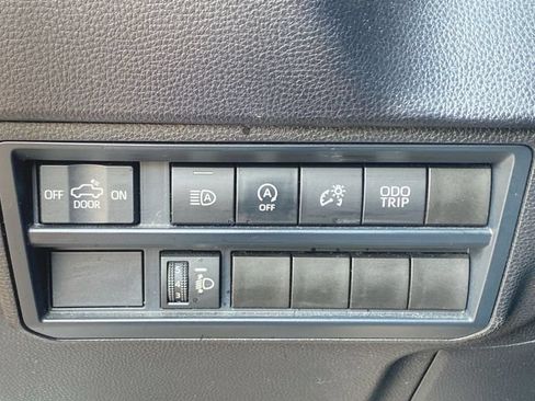 Used 2024 Toyota Tundra SR5 AWD/4WD image 17