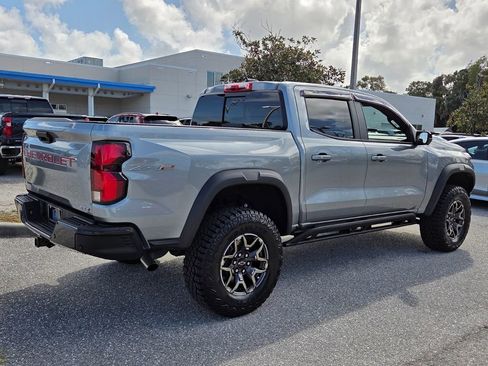 Used 2025 Chevrolet Colorado ZR2 w/ Technology Package image 7