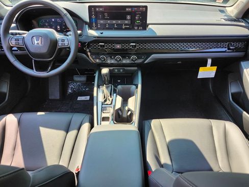 New 2025 Honda Accord EX-L image 9