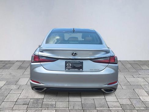 Used 2022 Lexus ES 350 Ultra Luxury w/ Accessory Package 2 FWD image 6