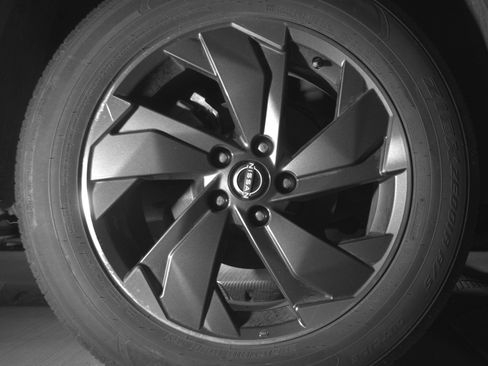 Used 2025 Nissan Rogue SV FWD image 15